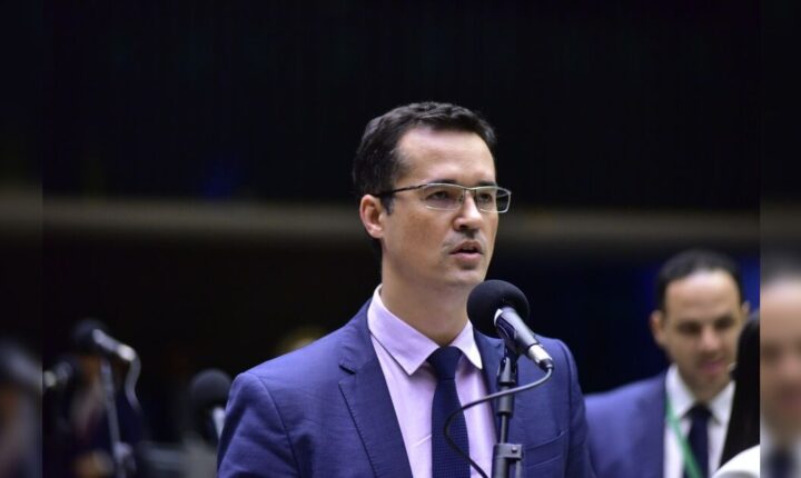 Nunes Marques suspende decisão e libera candidatura de Deltan ao Senado pelo Paraná