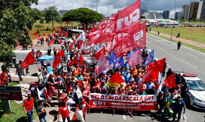É preciso dialogar com quem votou em Cury e Renan, dizem sindicatos