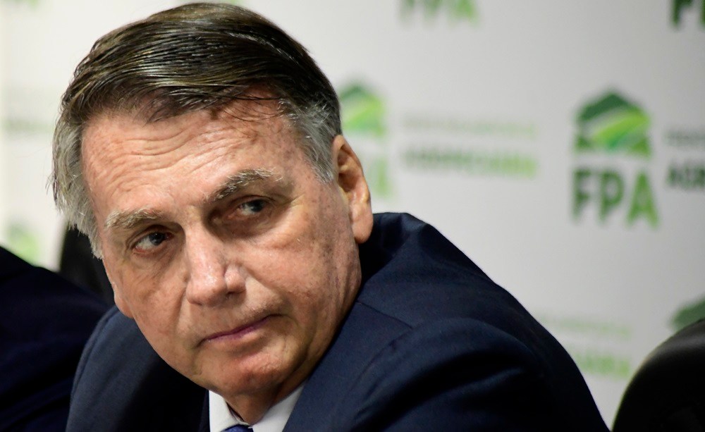 Boletim médico aponta que Bolsonaro teve taquicardia e falta de ar na última semana