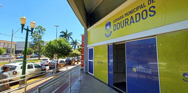 Câmara de Dourados regulamenta uso e prestação de contas de passagens aéreas