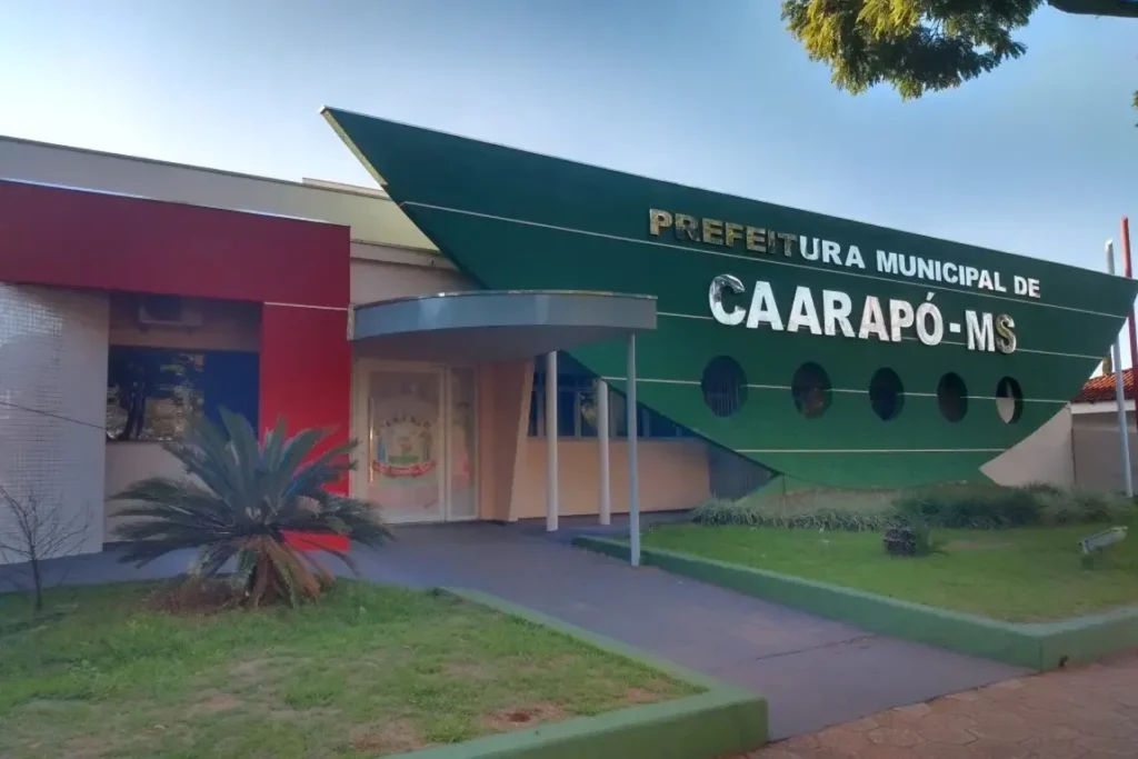 Prefeitura de Caarapó homologa locação de caminhões caçamba por R$ 732 mil