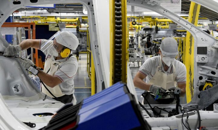 Produção de veículos atinge melhor setembro desde 2014, aponta levantamento da Anfavea