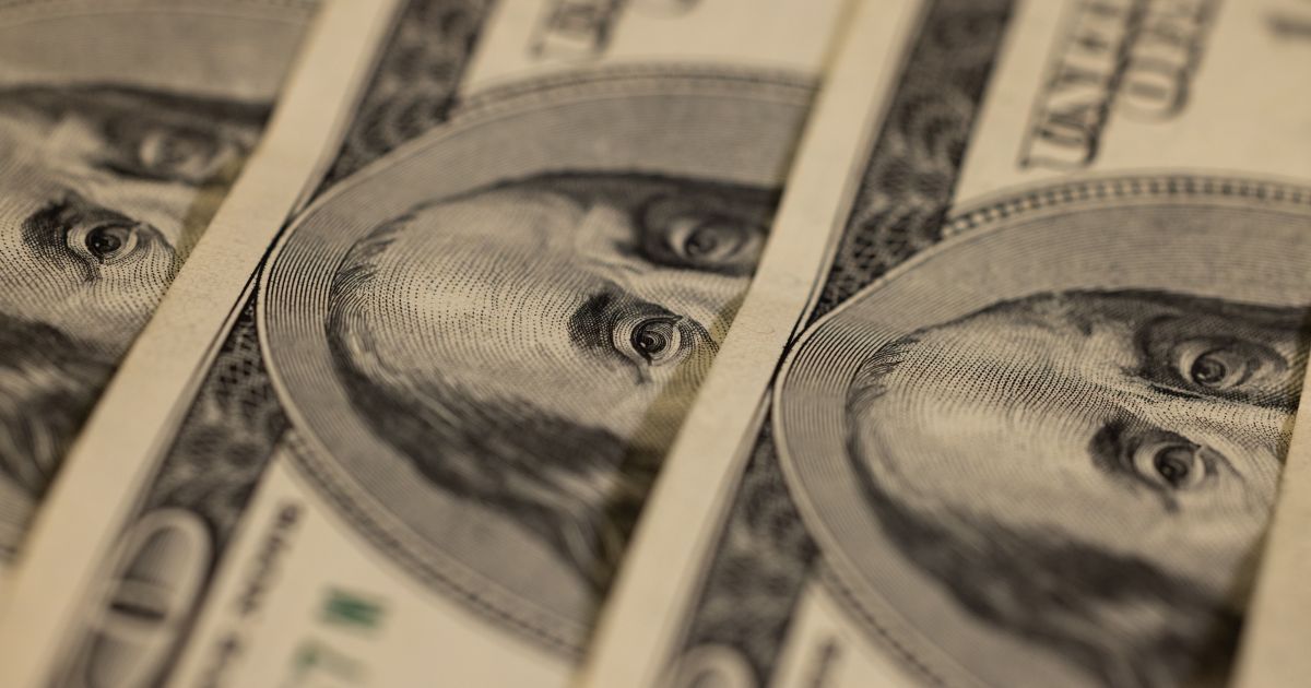Rendimento do Treasury de 10 anos atinge máxima em 24 anos em meio à onda de vendas de títulos globais
