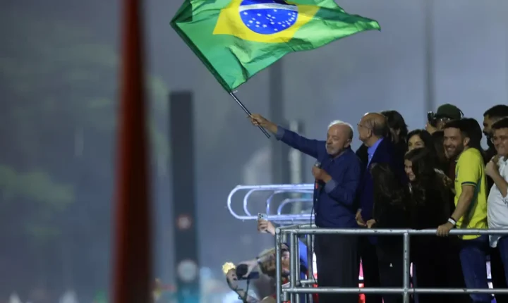 Chefes de Estado e líderes internacionais felicitam Lula por reeleição
