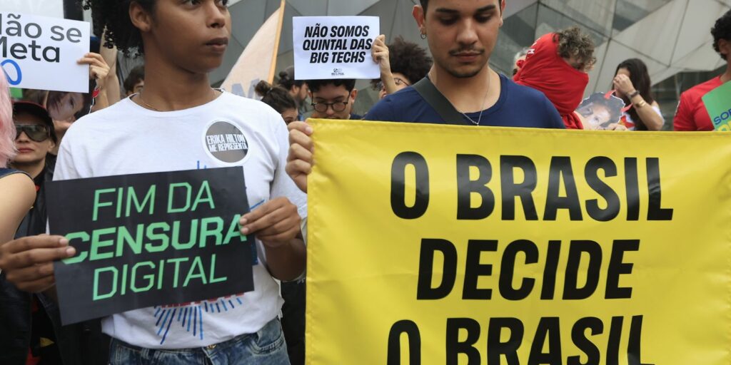 Entidades entregam ao TSE nota com alertas sobre moderação em redes sociais