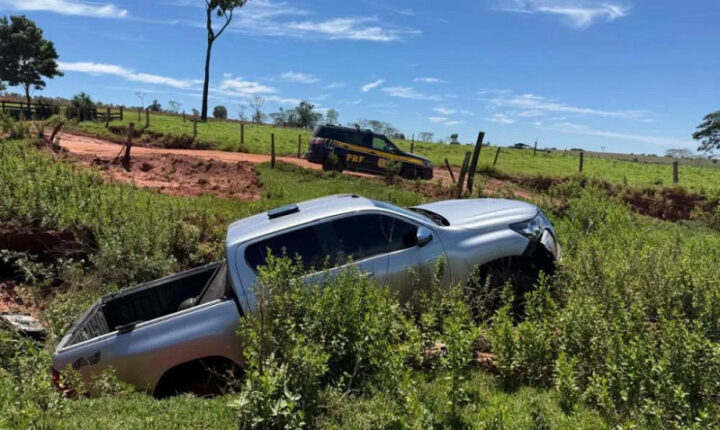 Jovem é preso pela PRF ao tentar atravessar fronteira com caminhonete furtada em Dourados