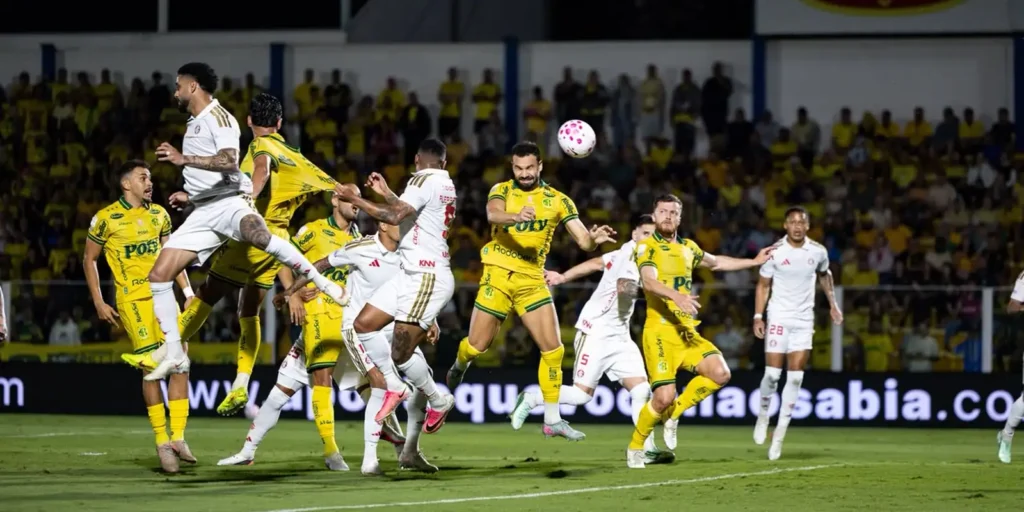 Mirassol vence o Internacional por 2 a 0 e ganha fôlego no Brasileirão