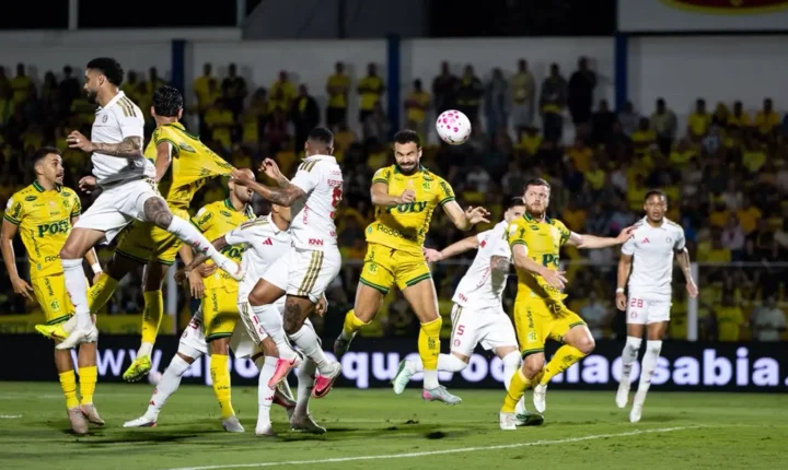Mirassol vence o Internacional por 2 a 0 e ganha fôlego no Brasileirão