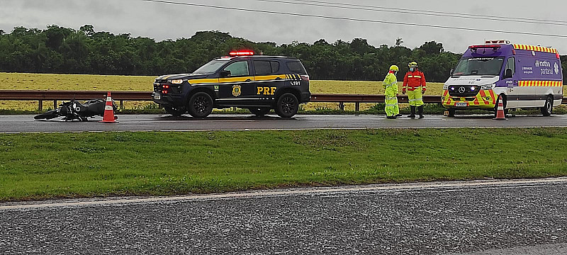 Morador em Dourados invade pista contrária e morre atropelado por carreta na BR-163