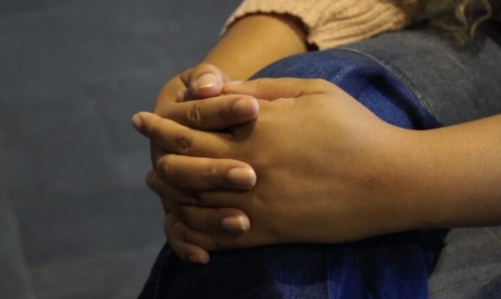 Mulheres em situação de violência podem buscar acolhimento sigiloso
