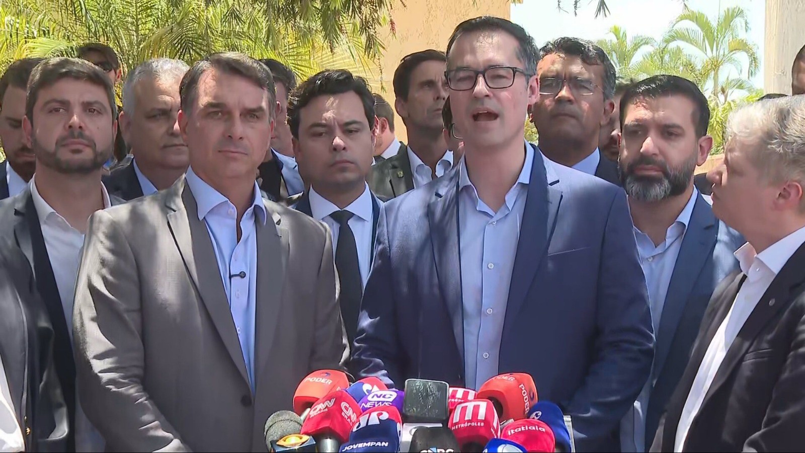 Após anúncio de Zema, partido Novo também declara apoio a Flávio Bolsonaro