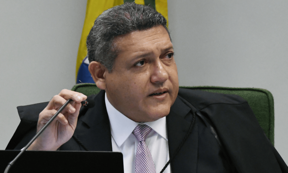 TSE determina suspensão do canal “Exército do Lula” no WhatsApp administrado por André Janones