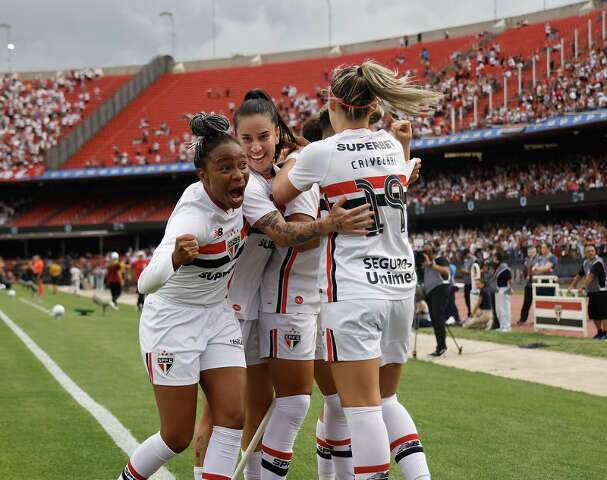 São Paulo segura Corinthians e conquista título do Brasileirão Feminino