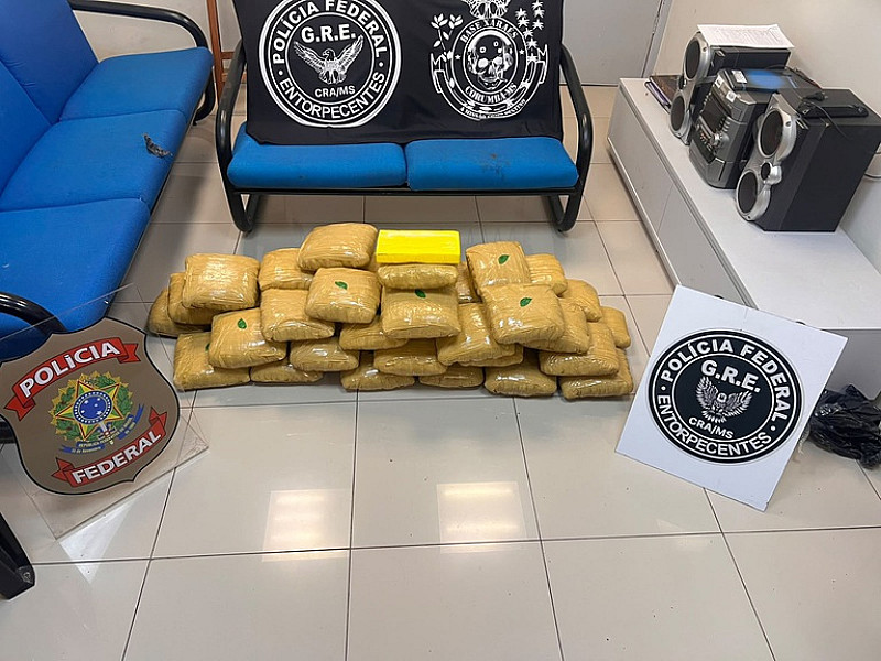 Polícia Federal apreende 43 quilos de entorpecentes e prende três pessoas em Corumbá