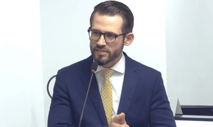 Governo quer “fracking” aprovado no STJ e exploração na Bacia de Pelotas