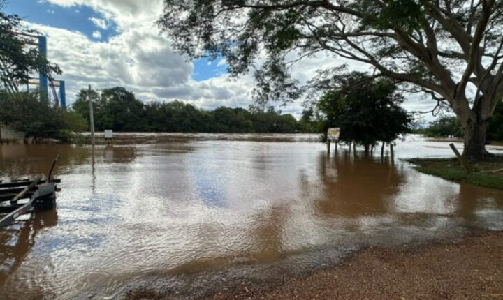 Rio Dourados registra queda de 1,33 metro em MS e deixa cota de alerta