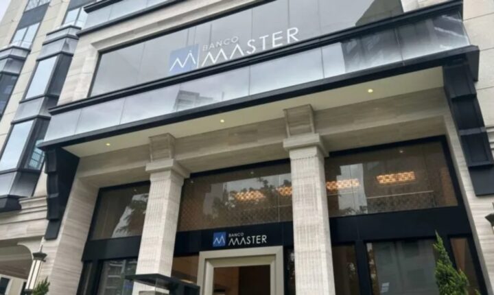 DF reelege 11 deputados ligados à compra do Banco Master