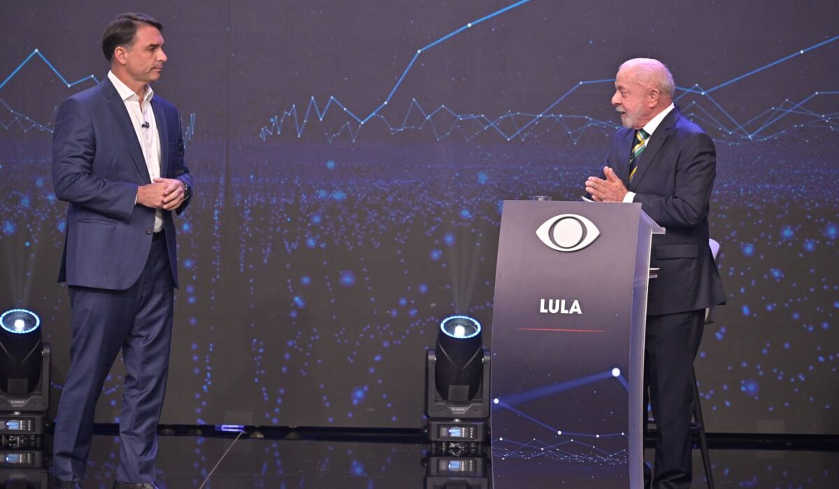 Campanha de Lula protocola no TSE termo de acordo com Flávio para abrir sigilos