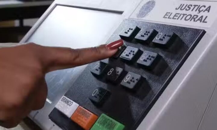 Apertou ‘Confirma’ duas vezes? Entenda o intervalo de conferência da urna eletrônica