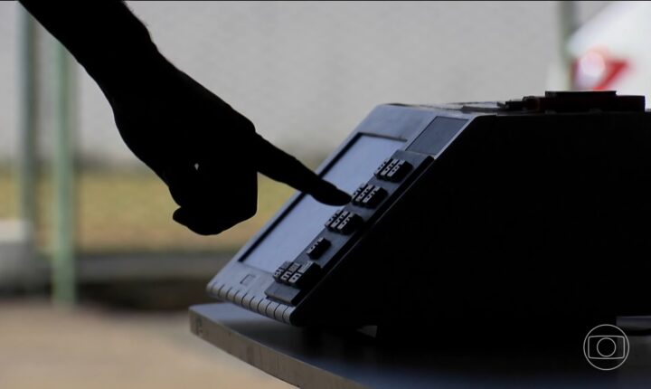 De que horas até que horas pode votar nas eleições 2026?