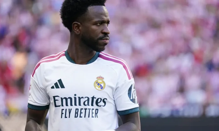 Vini Jr. pega quatro jogos de suspensão e desfalca o Real Madrid contra o Barcelona