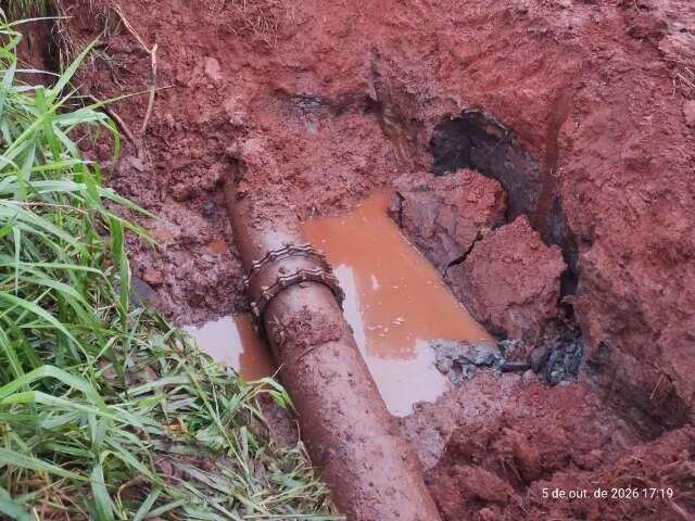 Adutora rompida no Córrego Água Boa será testada nesta terça-feira em Dourados